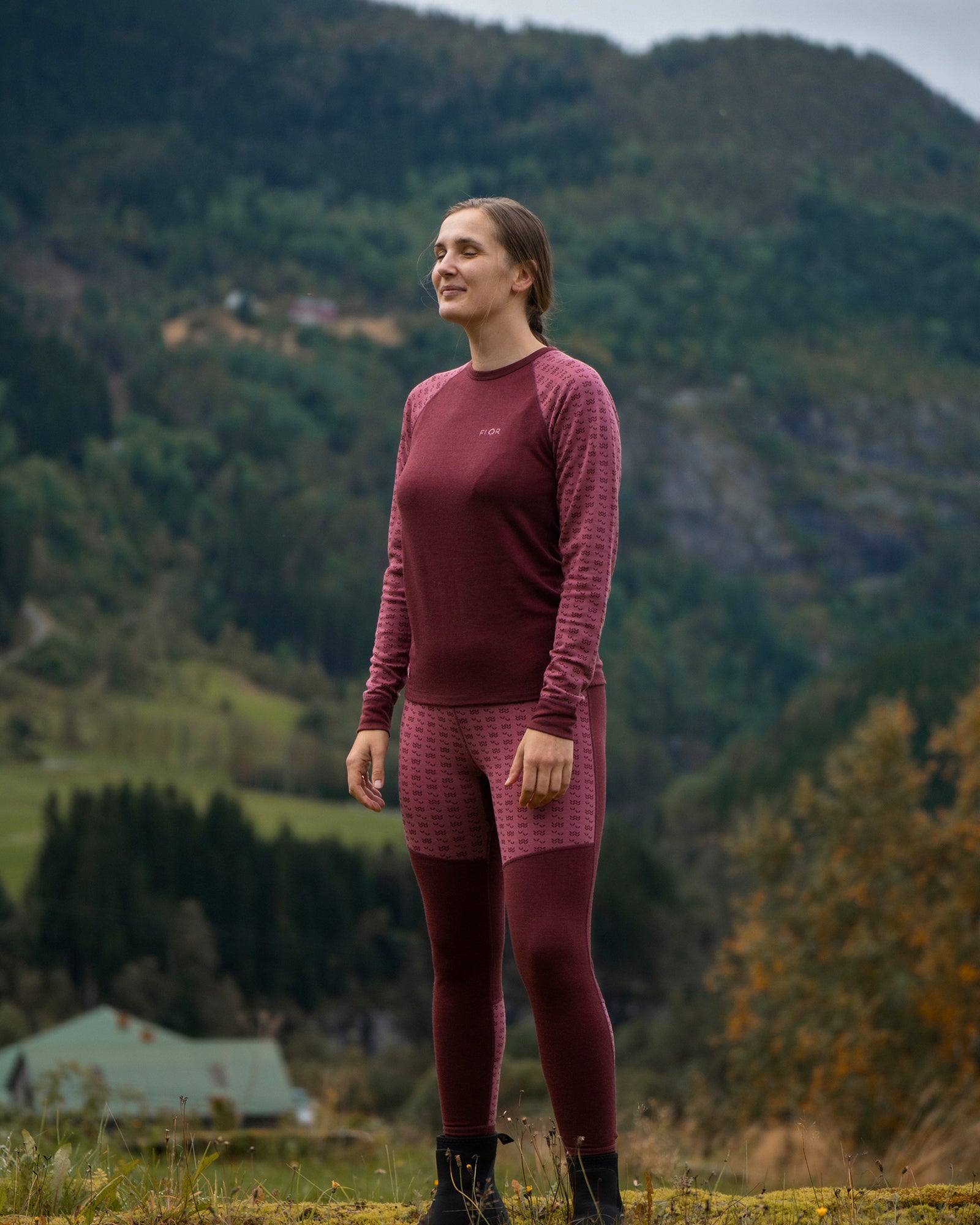 Ulltrøye med rund hals - 100% merinoull - Ulltrøye - Blå | Flor - 8